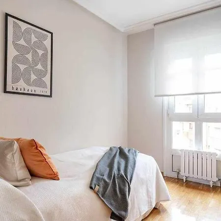 La Plaza Apartment